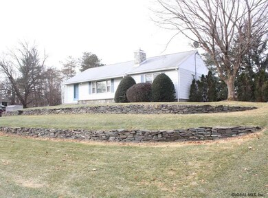 35 St Stephens Ln E, Schenectady, NY 12302 - photo 7