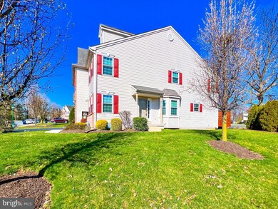 201 Raintree Crossing, Hatfield, PA 19440 - photo 3