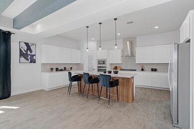 946 Bromyard Dr, Horizon City, TX 79928 - photo 5