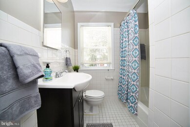 8615 Rock Oak Rd, Parkville, MD 21234 - photo 5