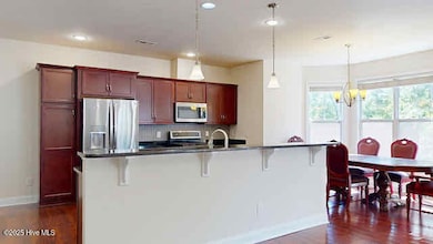 Kitchen Island Area