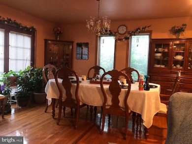 1818 Steuben Rd, Reading, PA 19602 - photo 4