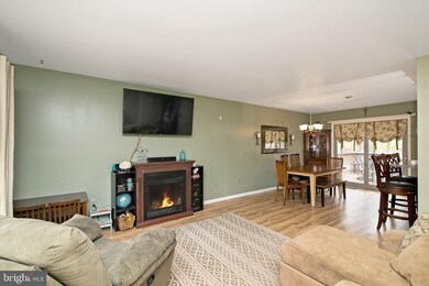 509 Bloomfield Dr, Westampton, NJ 08060 - photo 4