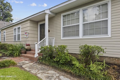 917 North St, McComb, MS 39648 - photo 3