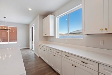 6938 Pointe Cedar Ln unit 331, West Jordan, UT 84081 - photo 3