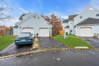 8 Jennings Ct, Freehold, NJ 07728 - photo 6