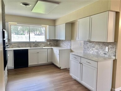 502 Evergreen Dr, Corpus Christi, TX 78412 - photo 5