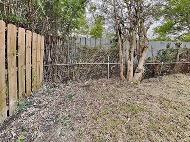 7327 England St unit B, Houston, TX 77021 - photo 3