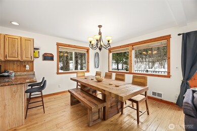 190 Rampart Dr, Snoqualmie Pass, WA 98068 - photo 3