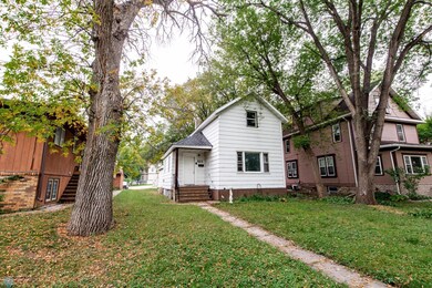 601 10th St S, Fargo, ND 58103 - photo 4