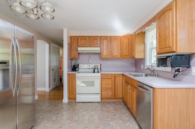121 Belmont St, Weymouth, MA 02188 - photo 2