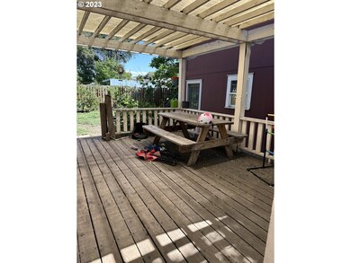 1504 E 9th St, the Dalles, OR 97058 - photo 6