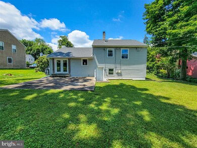 41 Taylor Rd, Conshohocken, PA 19428 - photo 2