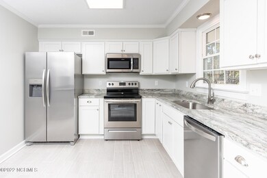 111 Peachtree Dr, Jacksonville, NC 28546 - photo 7