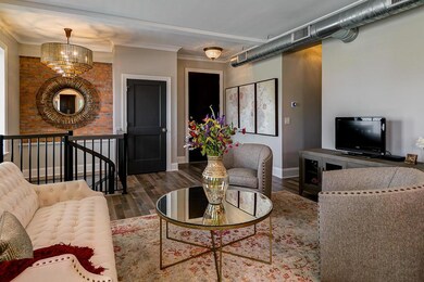 171 E Livingston Ave unit A, Columbus, OH 43215 - photo 3