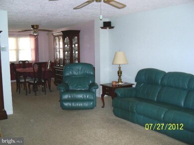 1009 Foxridge Ln, Essex, MD 21221 - photo 3