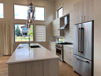 19146 Gateway Loop, Bend, OR 97702 - photo 7