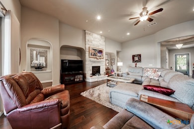 2126 Ranch Loop Dr, New Braunfels, TX 78132 - photo 6