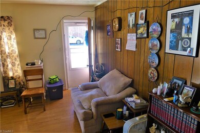 505 Price St, Reidsville, NC 27320 - photo 4