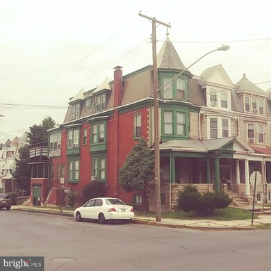 132 W Windsor St, Reading, PA 19601 - photo 5