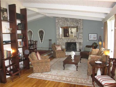 156 Gilbert Stuart Dr, East Greenwich, RI 02818 - photo 4