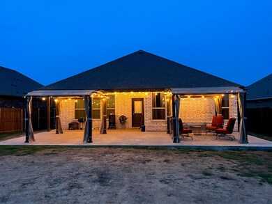 1828 Ruffian Rd, Granbury, TX 76049 - photo 7