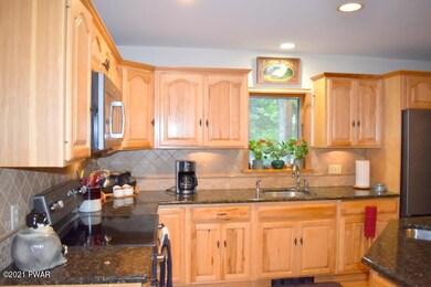 94 Covered Bridge Dr, Hawley, PA 18428 - photo 4