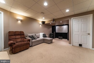 103 Manchester Ct, Harleysville, PA 19438 - photo 5