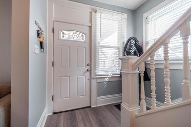 737 s 17th st-31
