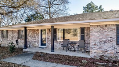 1904 W Shawntel Smith Blvd, Muldrow, OK 74948 - photo 4