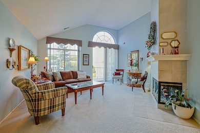 342 Ashford Cir unit 2, Bartlett, IL 60103 - photo 6