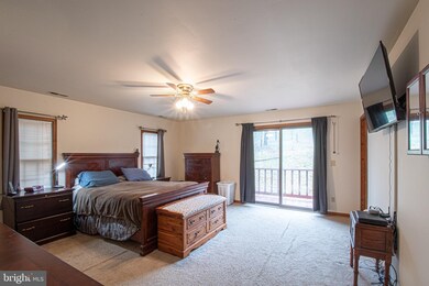 1202 Lakeview Dr, Cross Junction, VA 22625 - photo 4