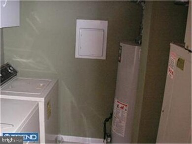 38 Powell Ct, Hightstown, NJ 08520 - photo 5