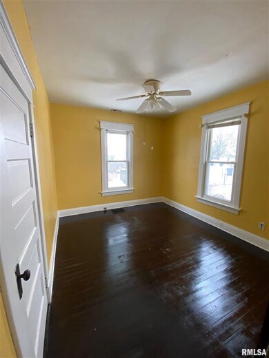 1424 W 14th St, Davenport, IA 52804 - photo 5