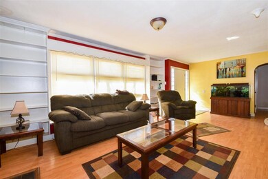 03-1208 East Washington-3