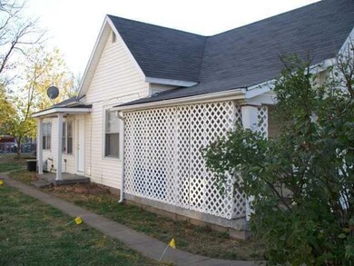 1111 W 3rd St, Anderson, IN 46016 - photo 3