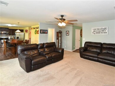 115 Harvest Pointe Dr, Statesville, NC 28677 - photo 7