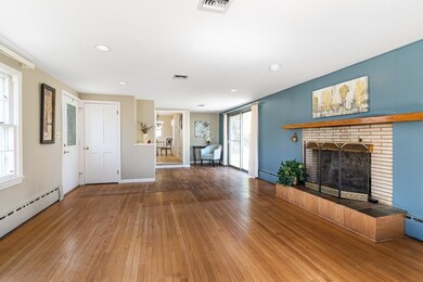 354 Chapin St, Ludlow, MA 01056 - photo 3