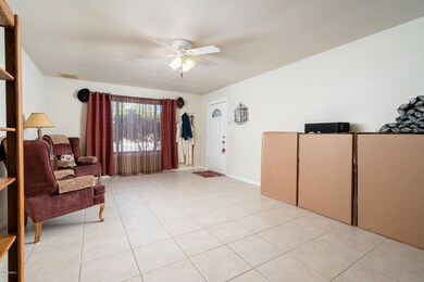 04_Living-Room-02