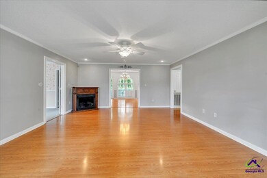 845 Tanglewood Cir, Dublin, GA 31021 - photo 2