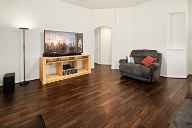 8838 Parlin Ridge Dr, Houston, TX 77040 - photo 6