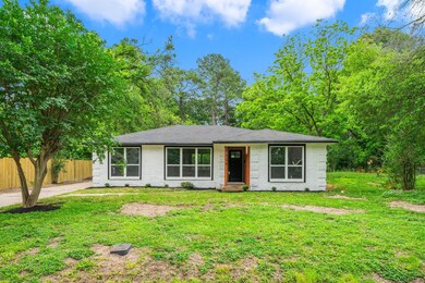 7308 Vinson St, Houston, TX 77088 - photo 3