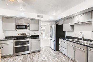 09 Kitchen