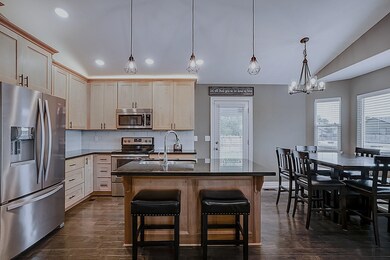 706 S Horseshoe Bend St, Maize, KS 67101 - photo 7