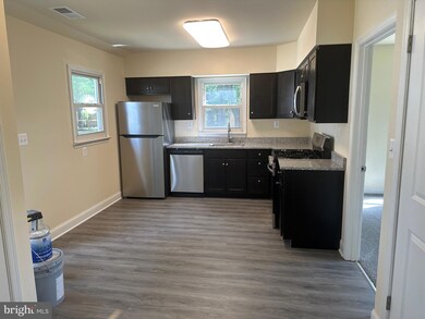 213 5th Ave SW, Glen Burnie, MD 21061 - photo 4