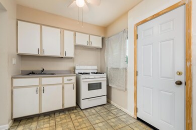 Y-1925 Vaughn St. Columbus, OH011