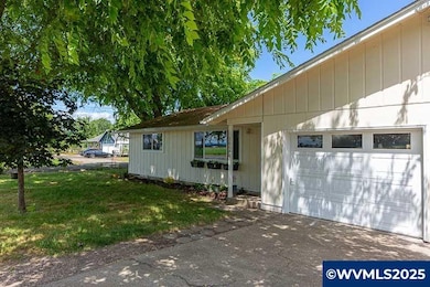 36046 Riverside Dr SW, Albany, OR 97321 - photo 3