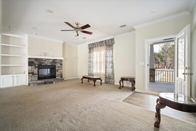 08-869 Farm Hill Circle-4