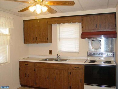 118 Cinnaminson Ave, Palmyra, NJ 08065 - photo 3