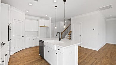 5664 Wellsley Dr, Boiling Springs, SC 29316 - photo 6